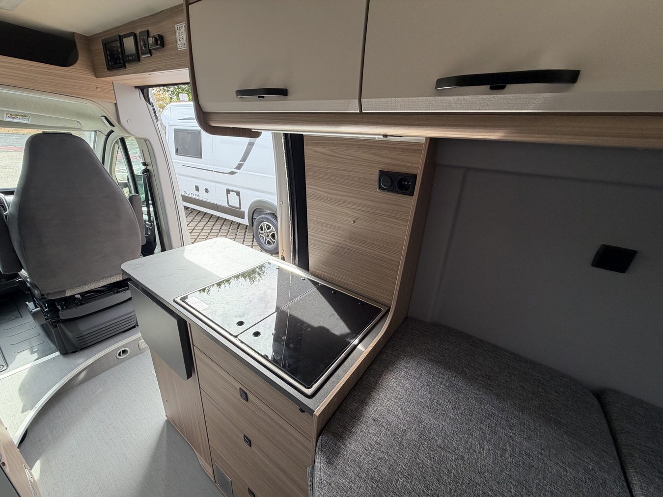 Summit 600 L – Detail 2