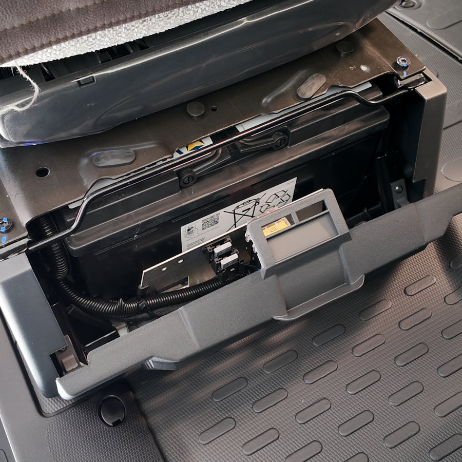 Bordbatterie zusätzlich
