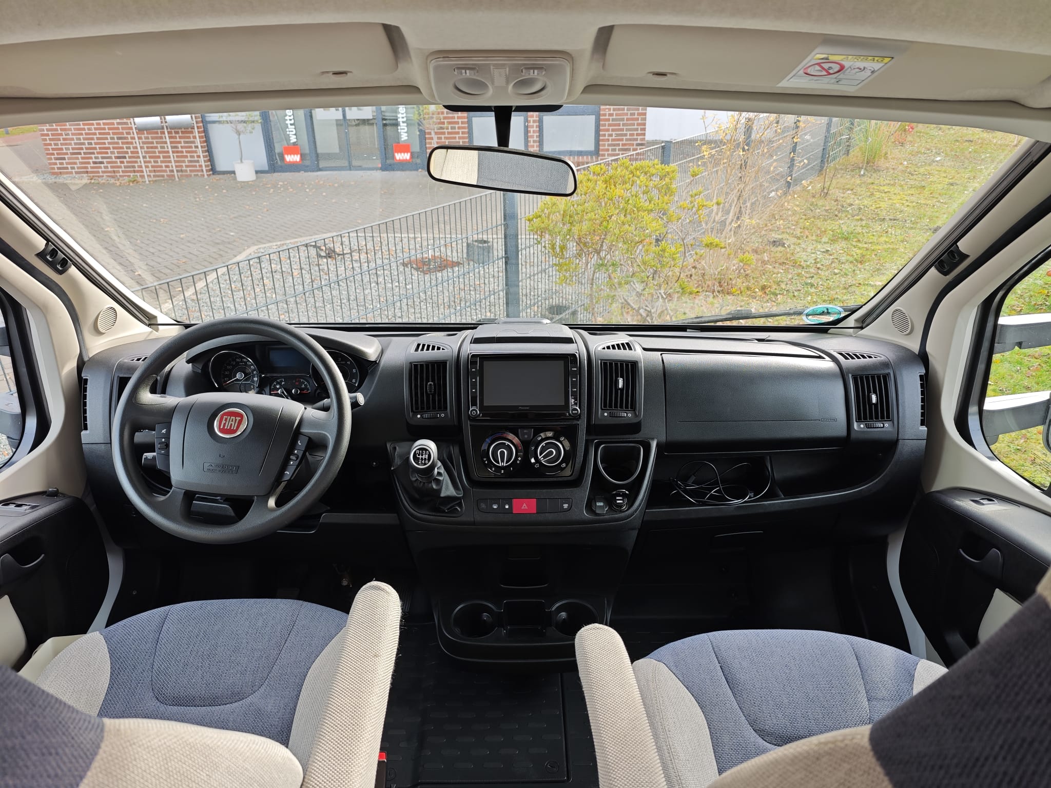 Weinsberg CaraHome 600 DKG 4