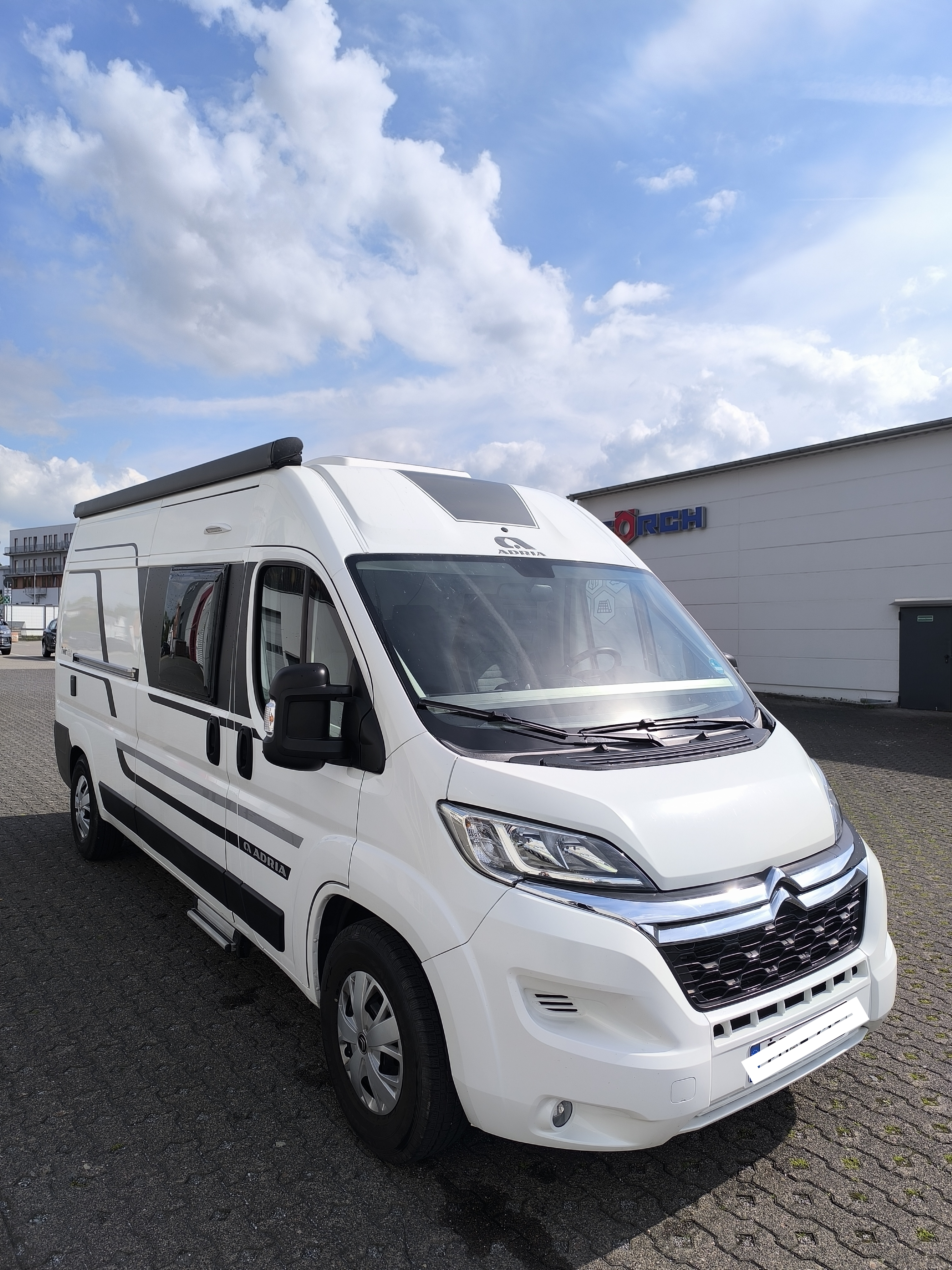 Adria Twin Axess 600 All-In 3