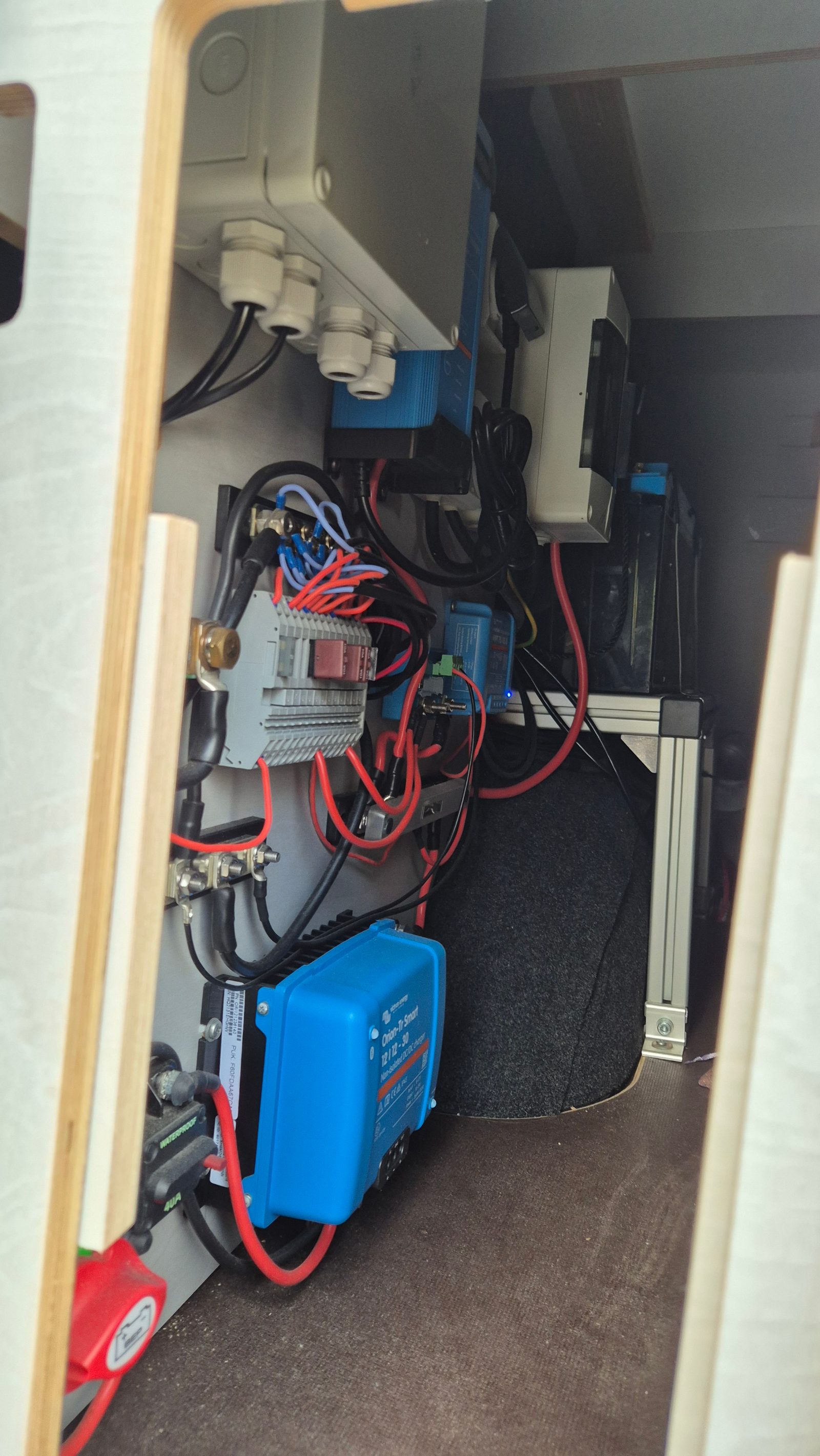 VW Crafter L2H1 4