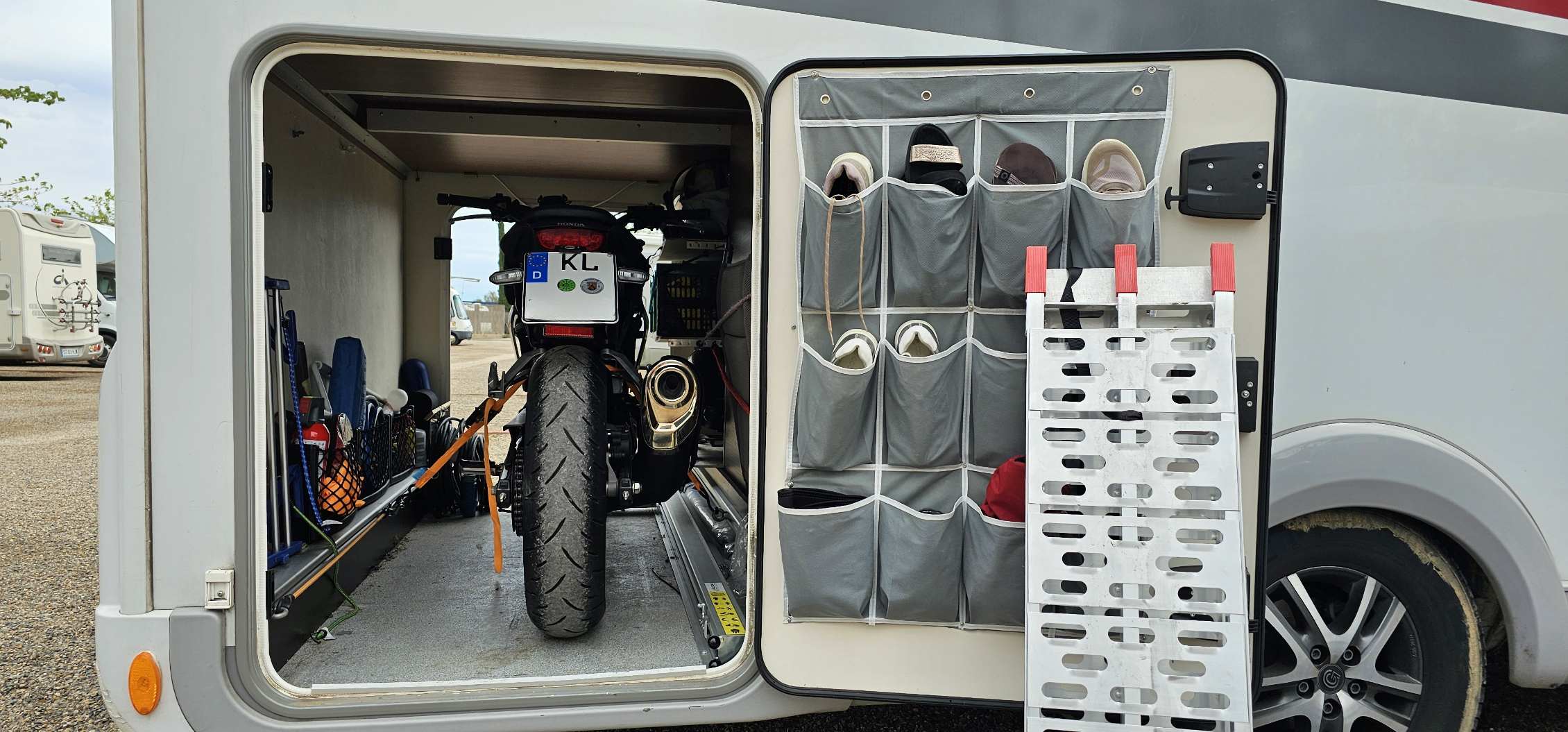LMC Cruiser Comfort T732g 3