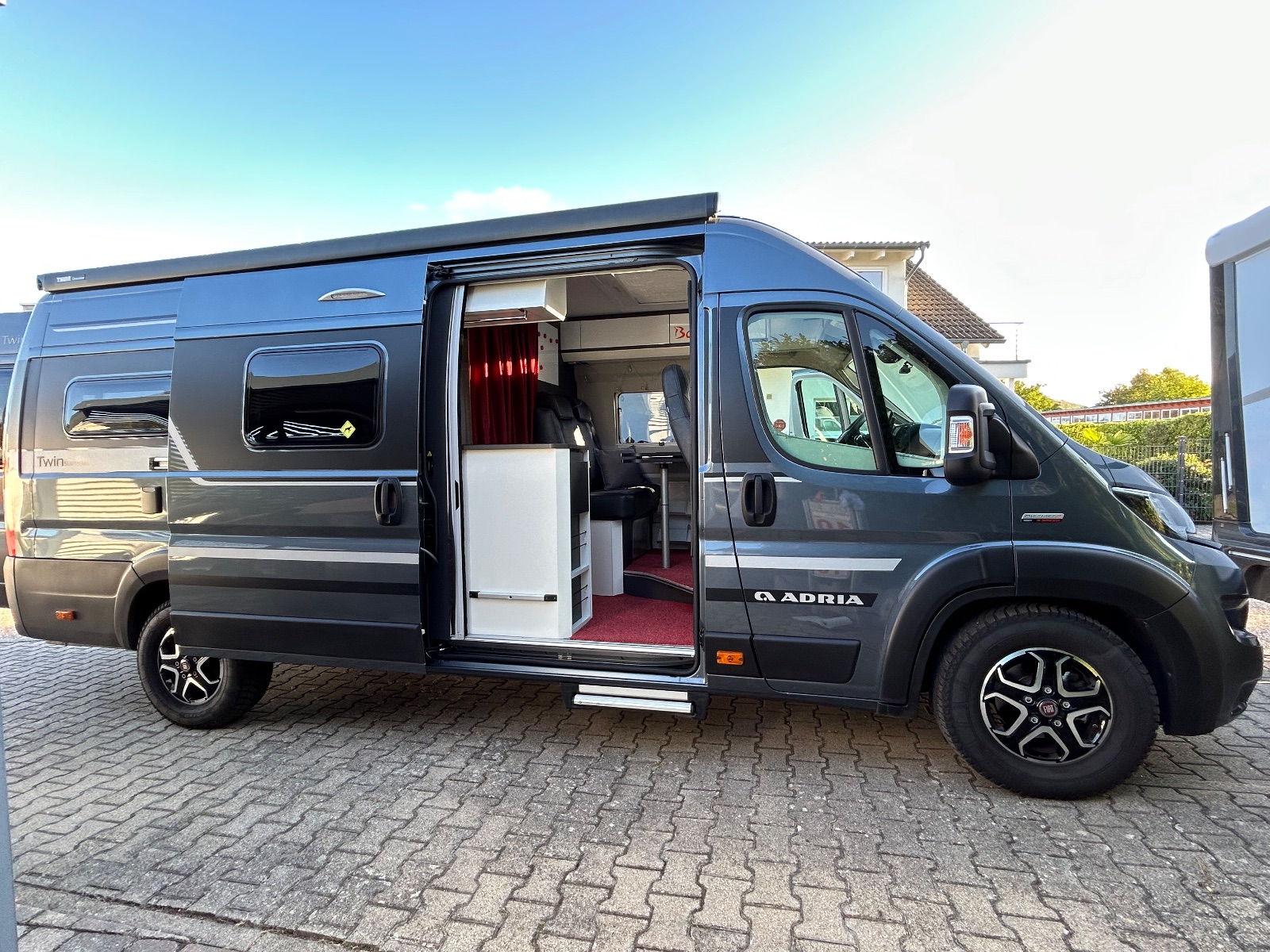 Adria Twin Supreme 640 SGX 8