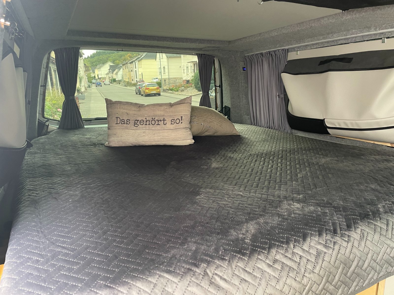 VW T 5 langer Radstand mit Aufstelldach 9
