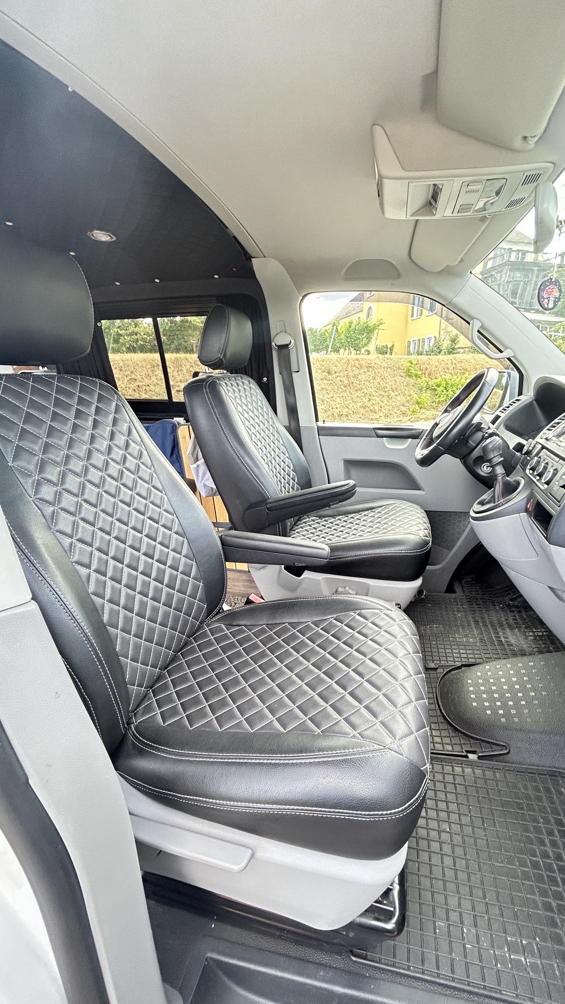 Volkswagen T5 10