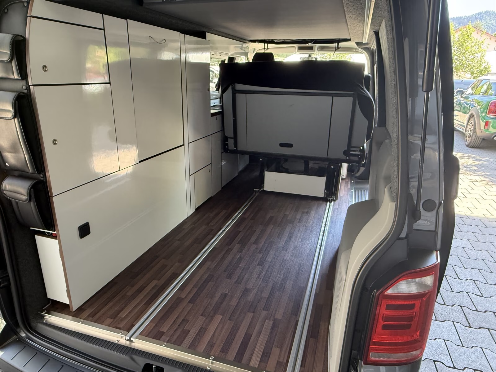 Volkswagen T6 LR 4M DSG Camper 9