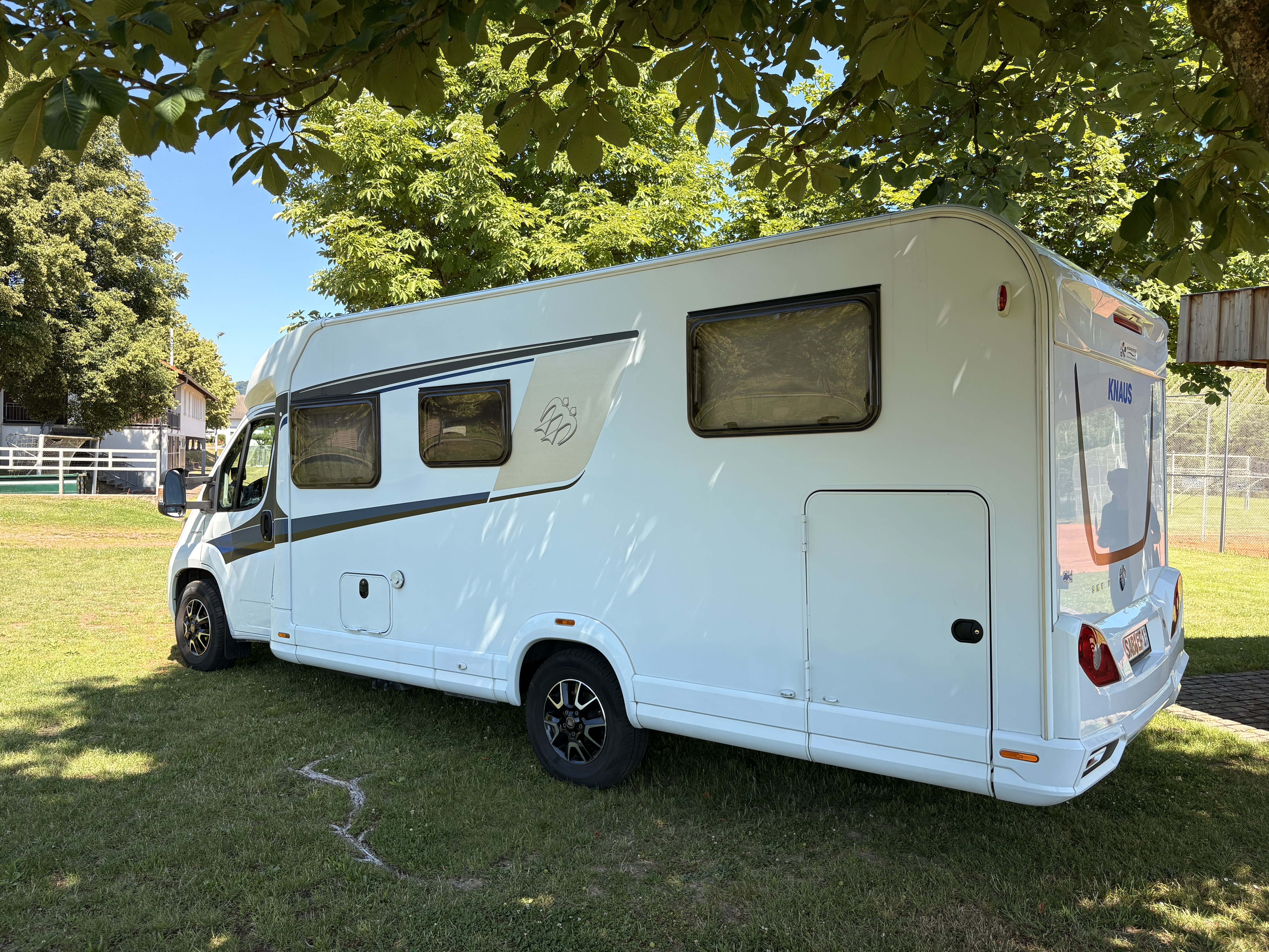 Knaus Sky TI 700 MEG 4