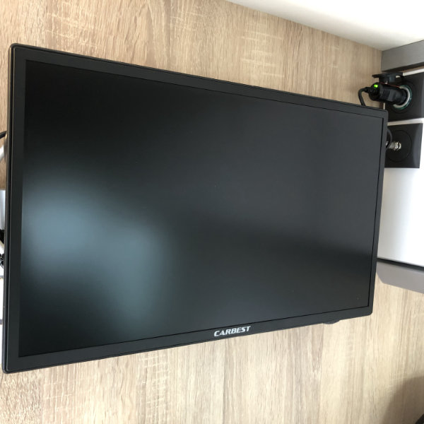 Smart TV 22 Zoll inkl. Halterung